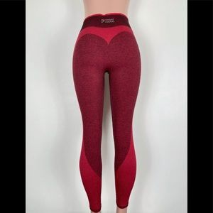 PINK VS seamless red heart bottom yoga SET